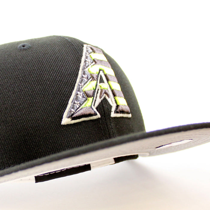Arizona Diamondbacks USA Flag New Era 59Fifty Fitted Hat (GITD Black 3M Under Brim)