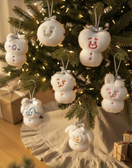 BT21 - SNOWMAN PLUSH KEYRING - COKODIVE