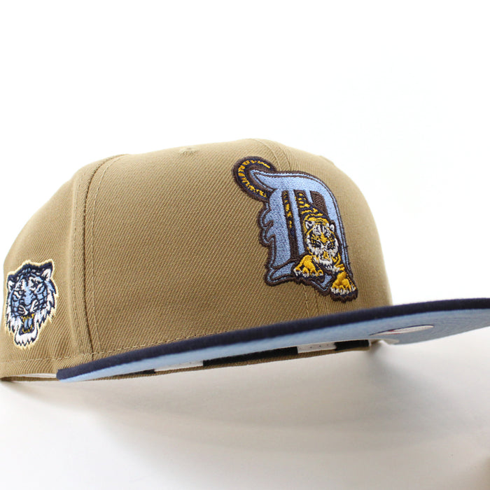 Detroit Tigers Tiger Patch New Era 59Fifty Fitted Hat (GITD Khaki Navy Sky Blue Under Brim)