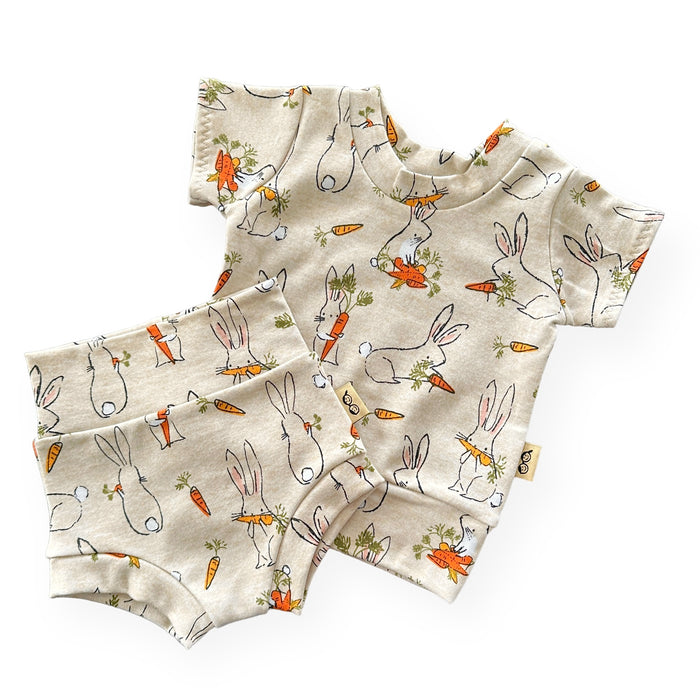 Easter Bunnies with Carrots Summer Lounge Set