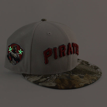 Pittsburgh Pirates ROBERTO CLEMENTE 21 Patch New Era 59Fifty Fitted Hat (Stone RealTree Green Under Brim)