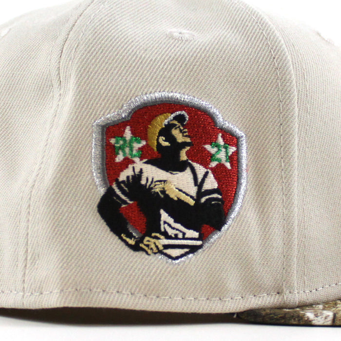 Pittsburgh Pirates ROBERTO CLEMENTE 21 Patch New Era 59Fifty Fitted Hat (Stone RealTree Green Under Brim)