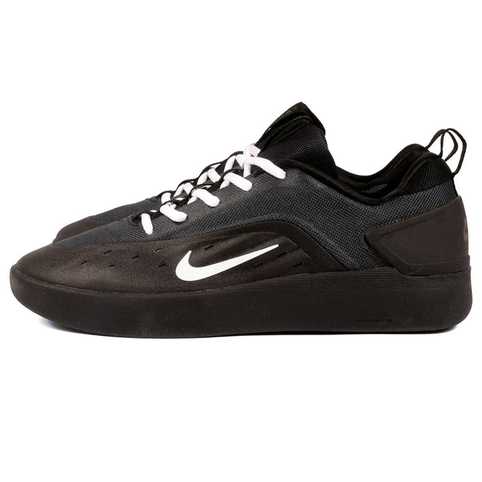Nike SB - Zoom Nyjah 4 (Black/White) *SALE